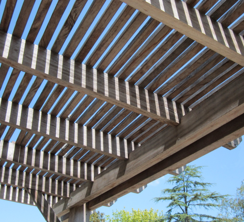installation pergola bois