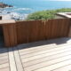 Barrière en bois avec vue sur mer