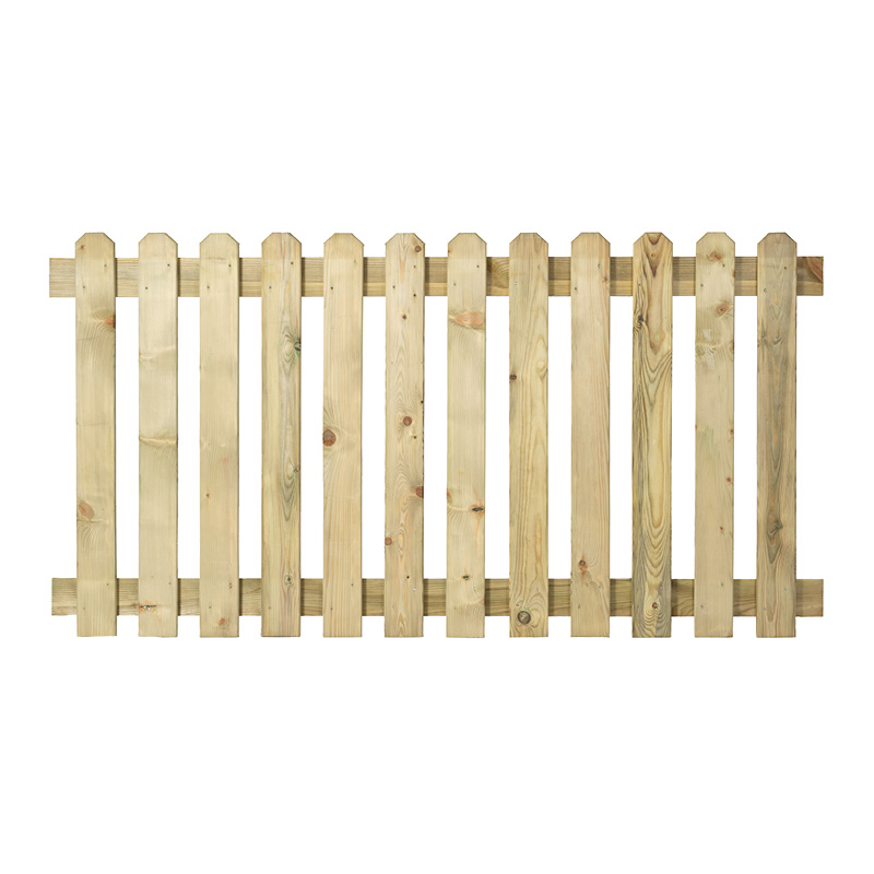 Clôture en bois avec lattes verticales naturelles.