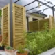 Brise-vue en bois sur terrasse moderne